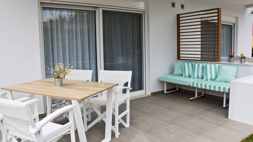 Aristotelia Gi Ikies - Olympiada Poolside Retreats Exterior foto